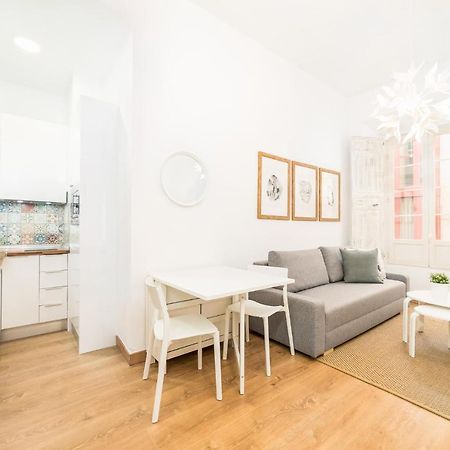 Suite Homes Uncibay Square Малага Экстерьер фото
